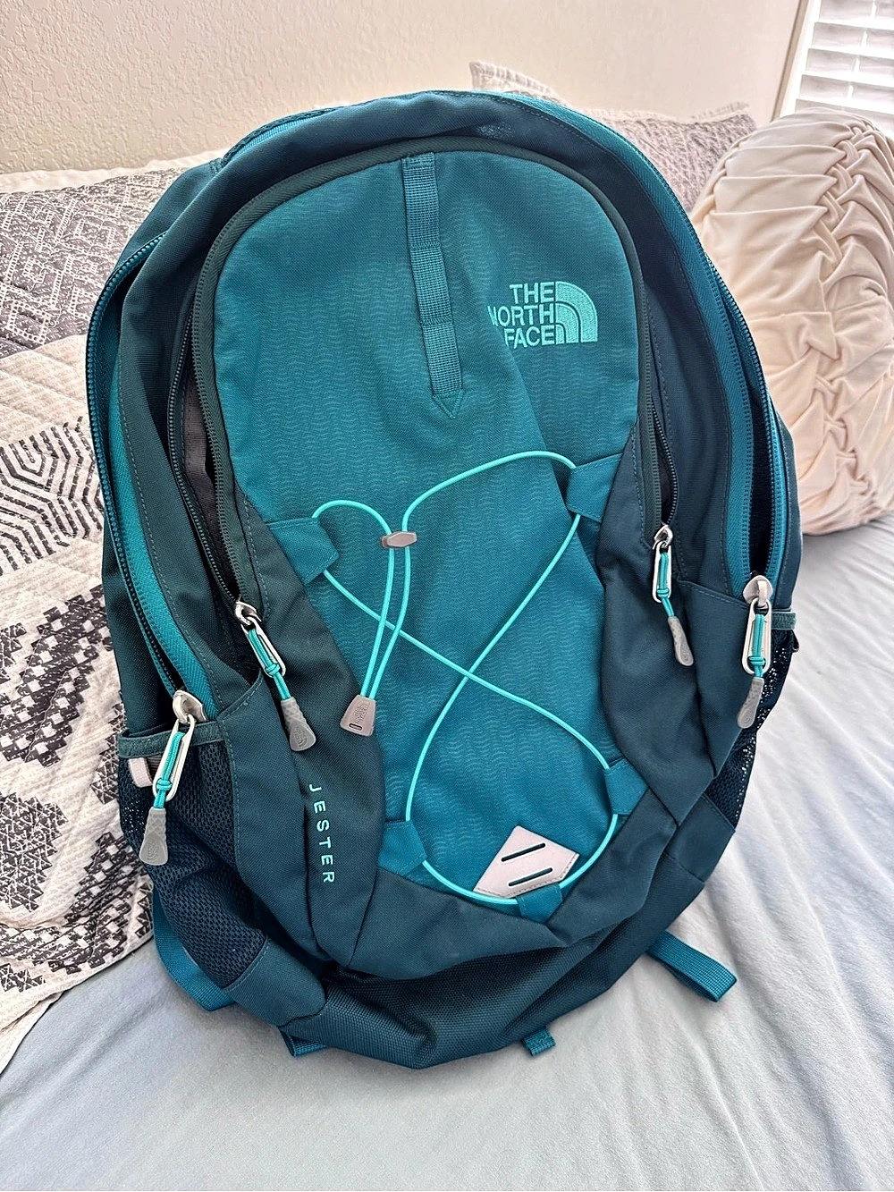 The North Face Jester Backpack Teal Blue Turquoise FlexVent Laptop Bag NF00CHJ3